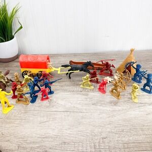 Marx  Fort Apache Lot Pioneers, Indians, Horses and Wagon. 27 Piece's